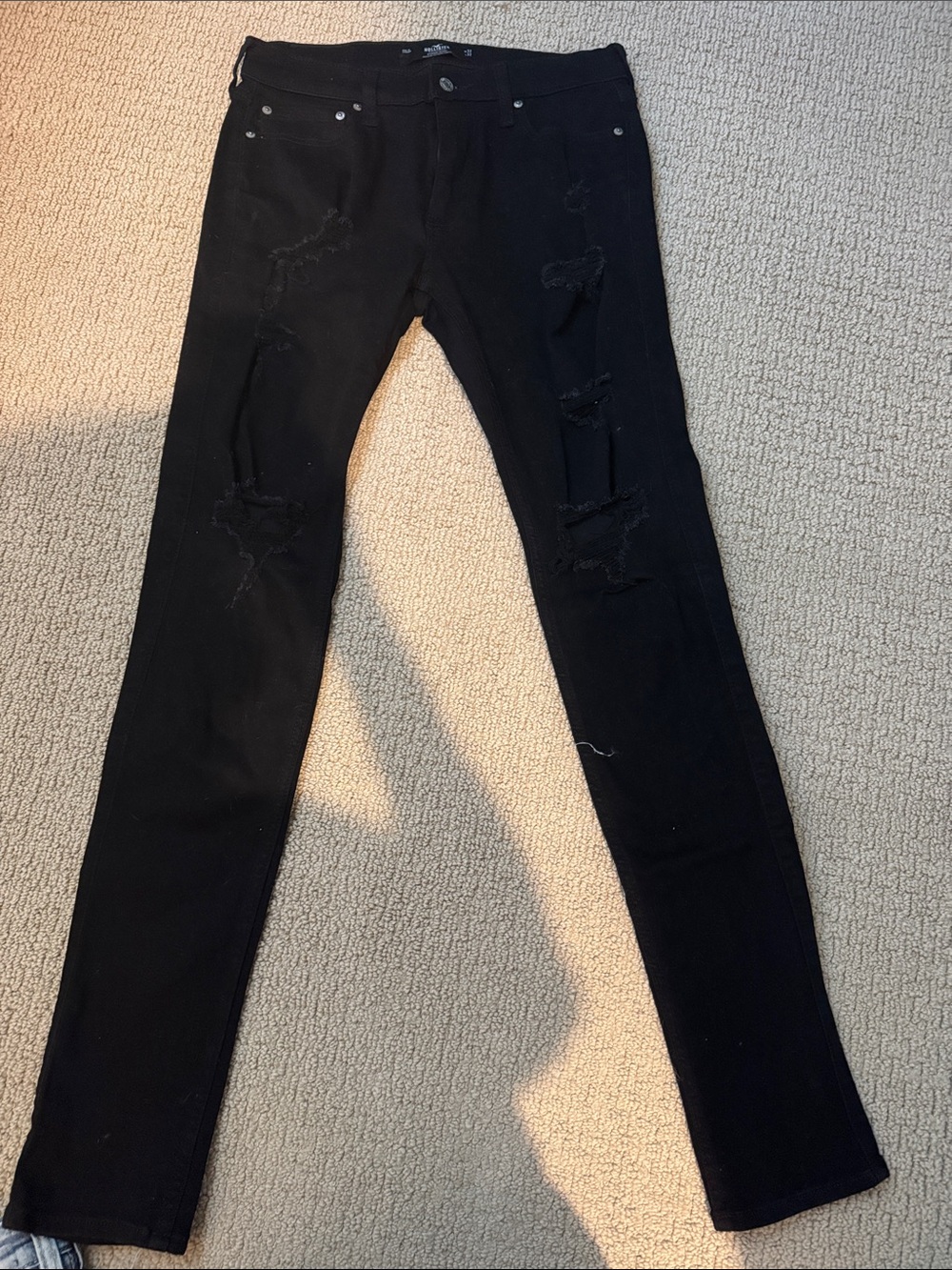Hollister Men’s Black Skinny Distressed Jeans
